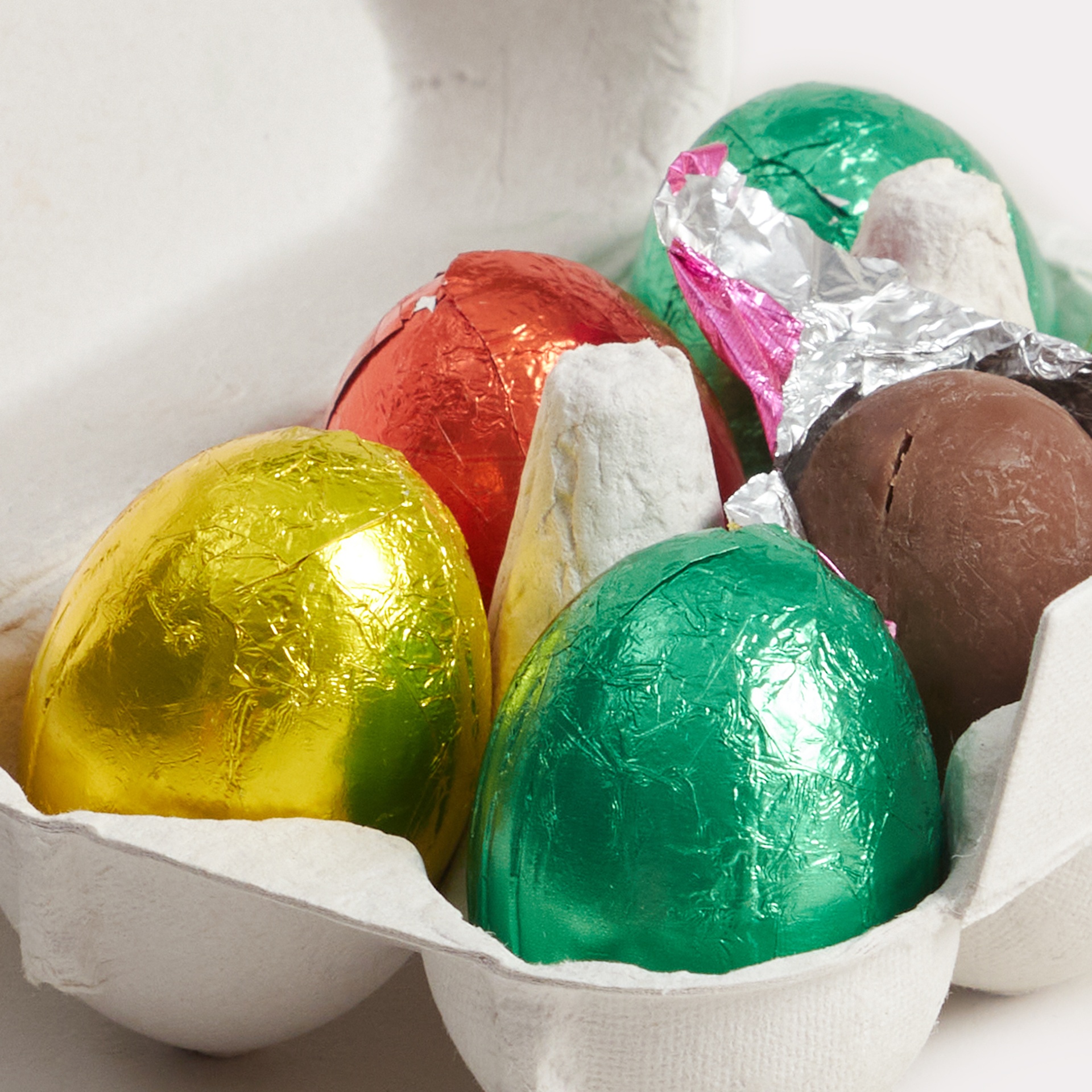choco-eggs-box-easter detail 2