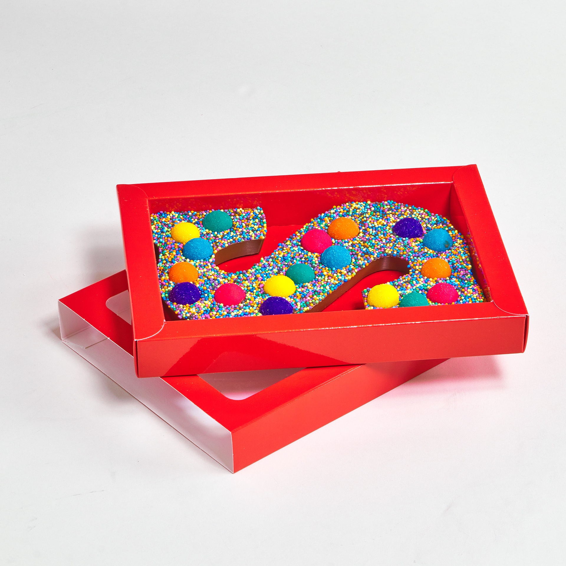 Chocoladeletter rood sint B
