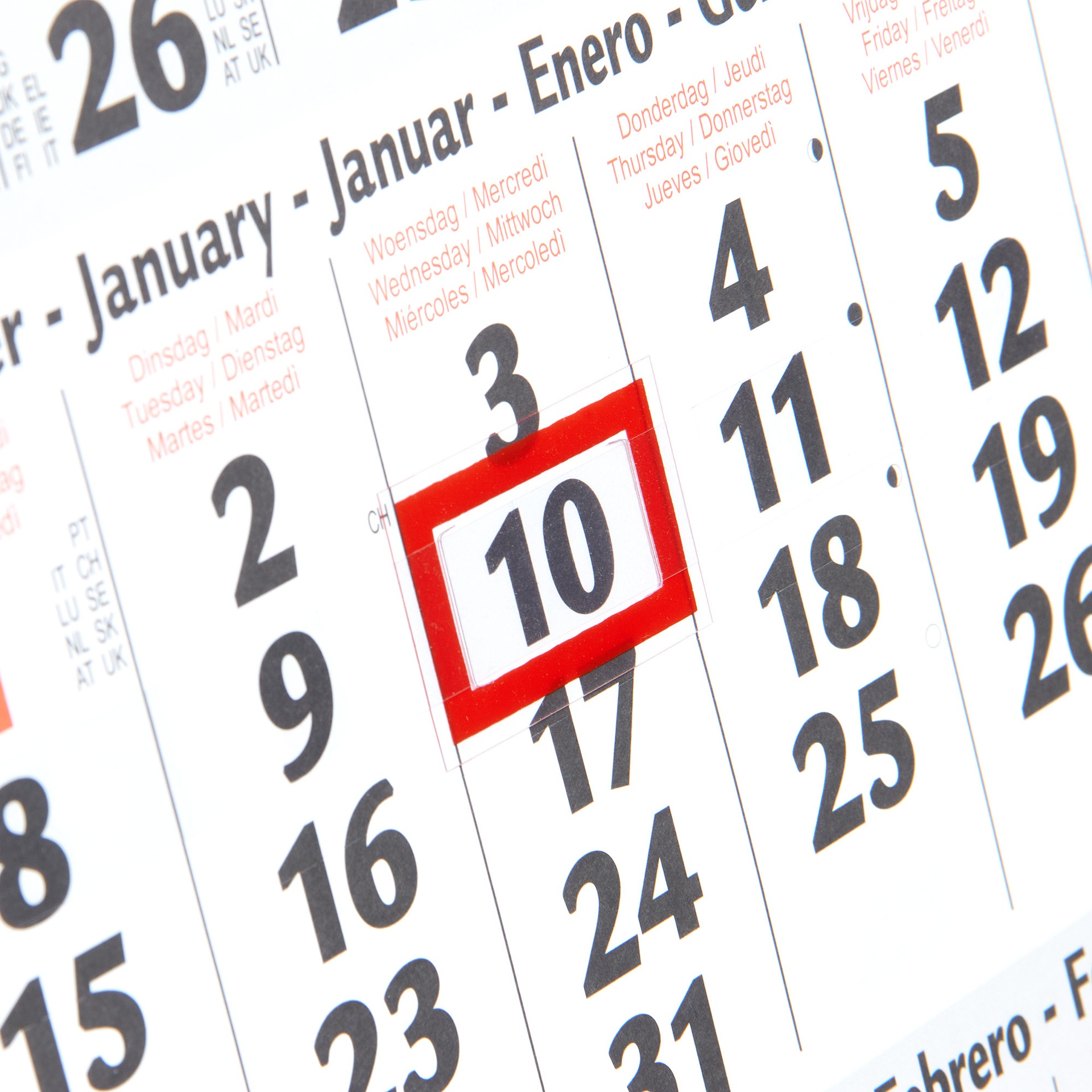 month-calendar-hanging-detail