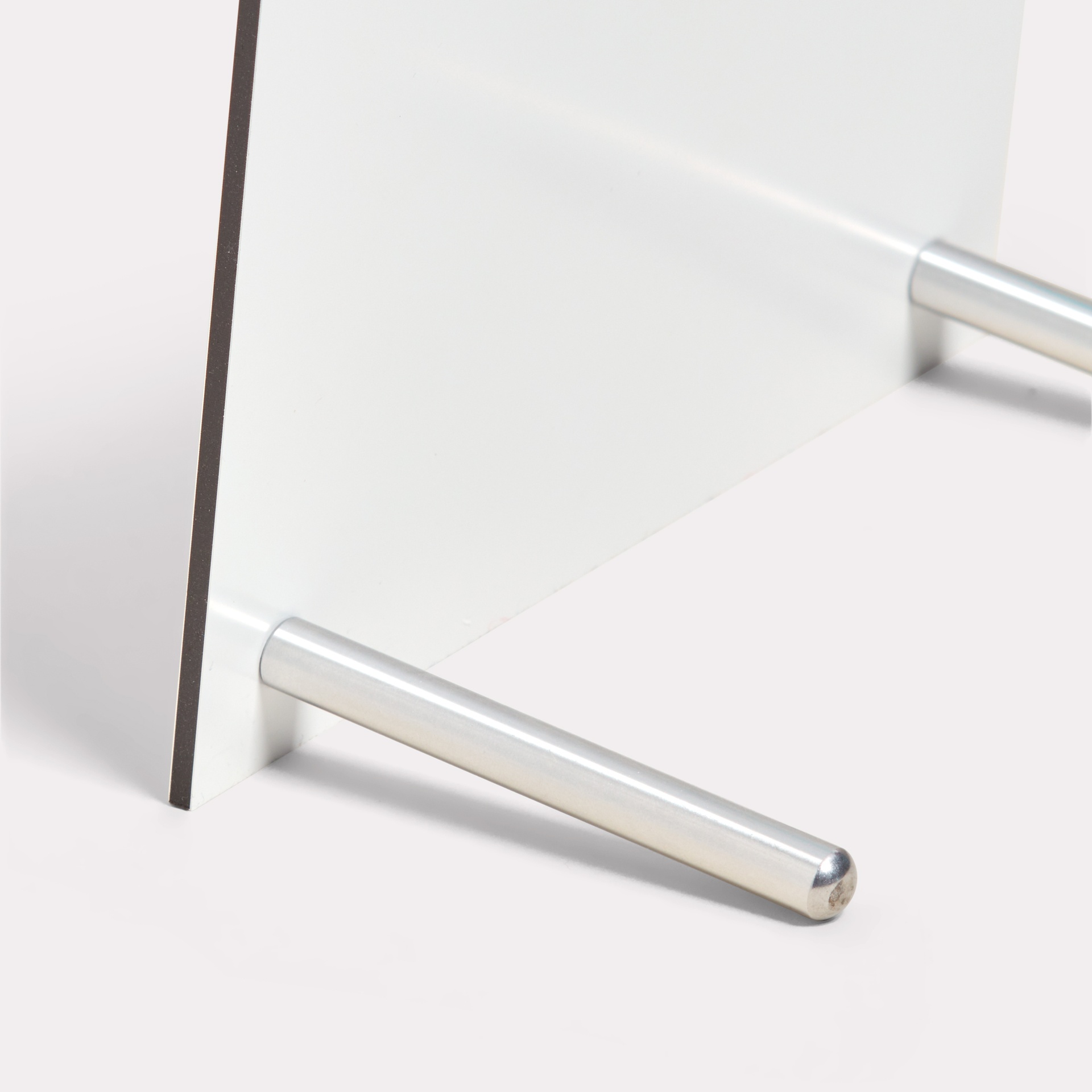 Table-stand-aluminium-Back-Detail