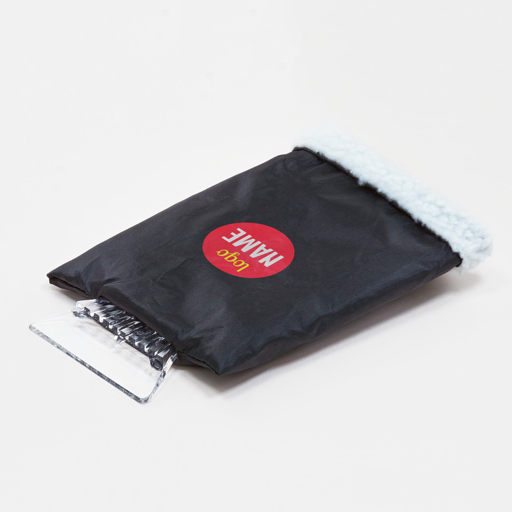 Eiskratzer mit Handschuh